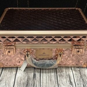 Impressions Metallic Pink Beauty Case